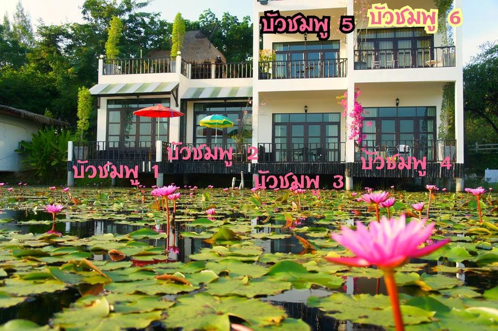 Golden Lake View Boutique Resort Канчанабури Экстерьер фото